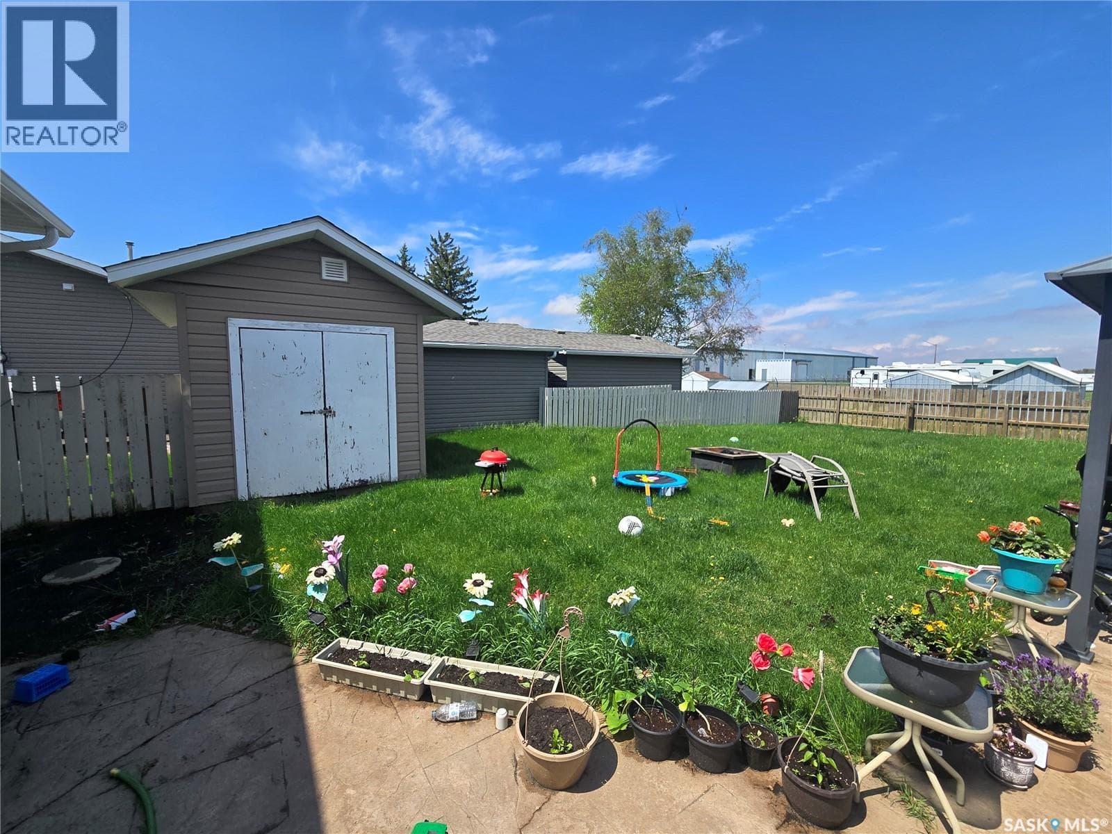 334 Moltke AVENUE — photo 3