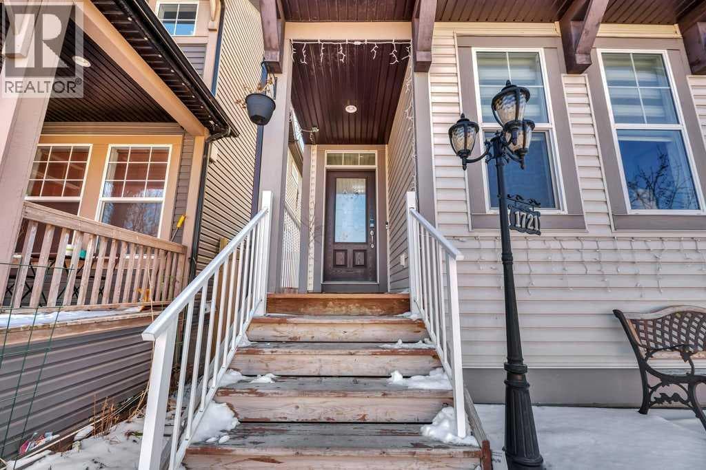 1721 New Brighton Drive SE — photo 3
