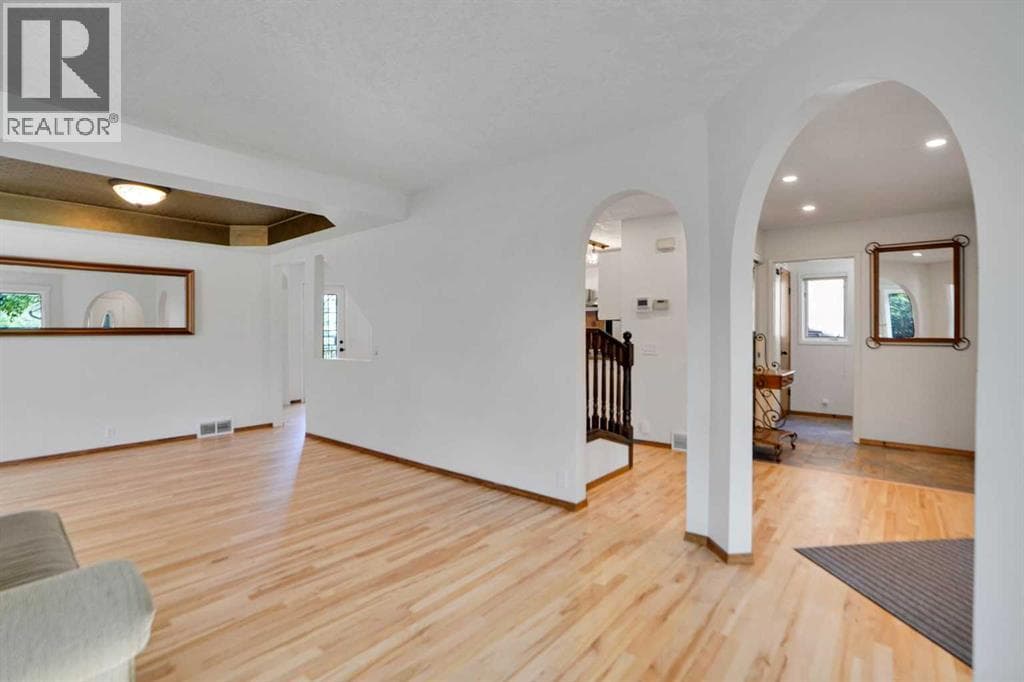 62 Macewan Park View NW — photo 4
