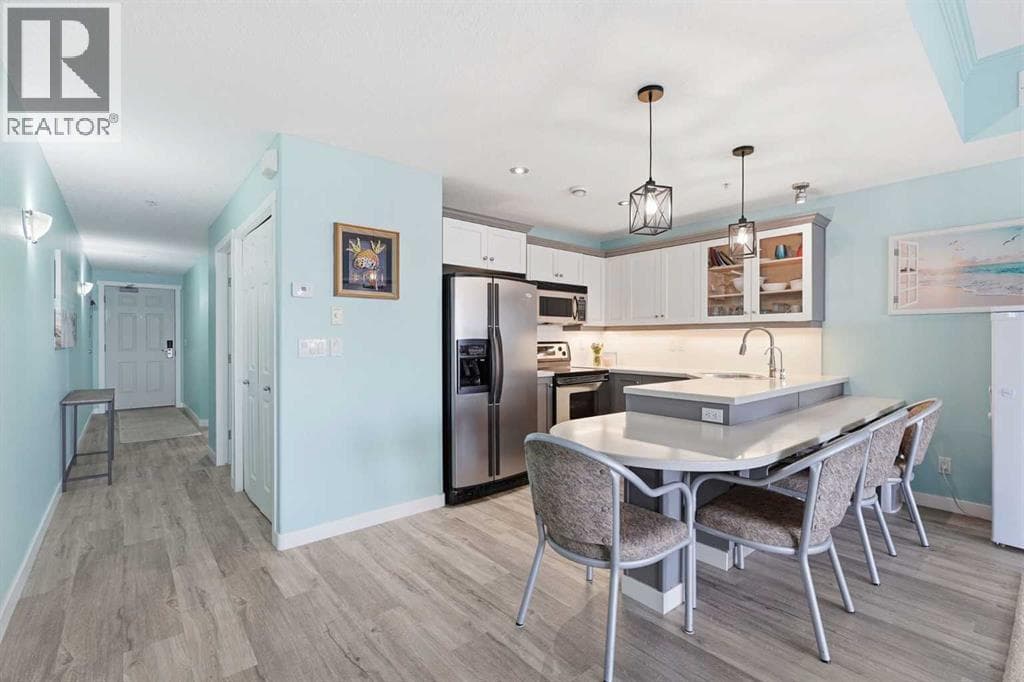 412, 5100 Lakeshore Drive — photo 4
