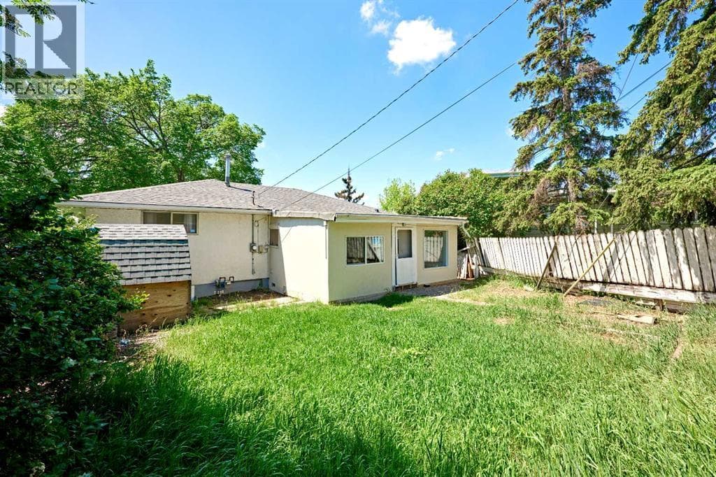 28 CORNELL Place NW — photo 4