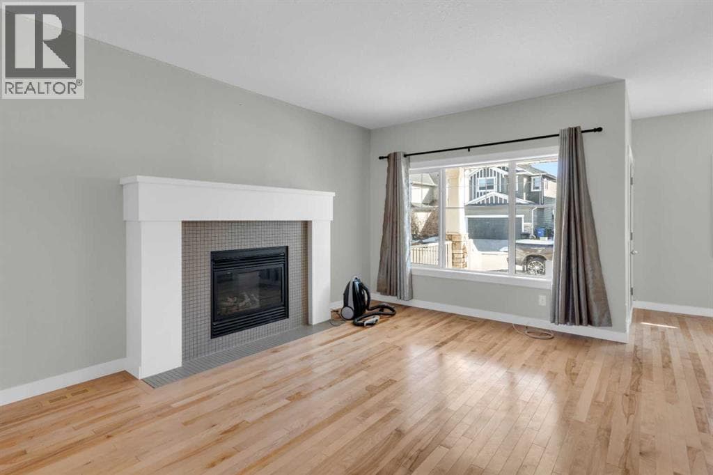 24 Royal Birch Park NW — photo 4