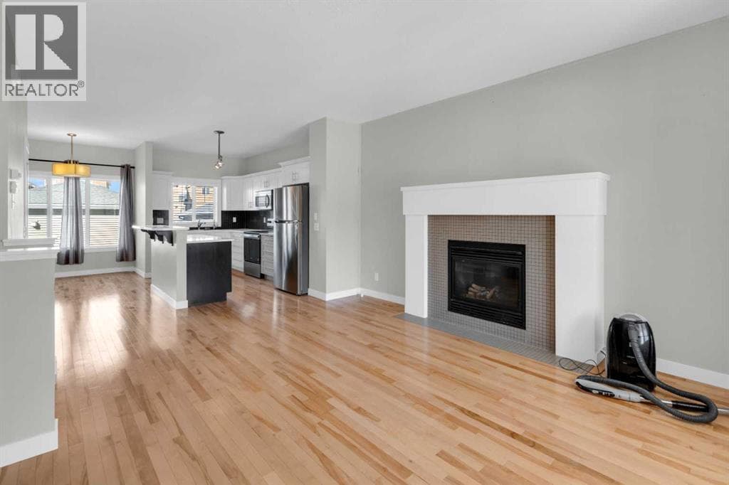 24 Royal Birch Park NW — photo 3