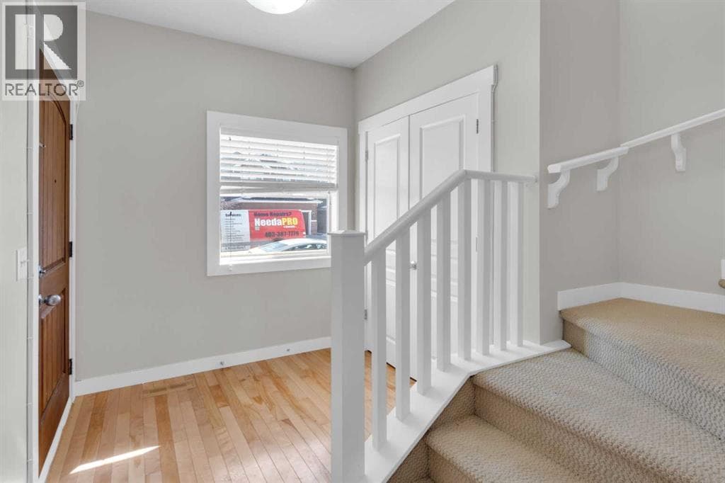 24 Royal Birch Park NW — photo 2