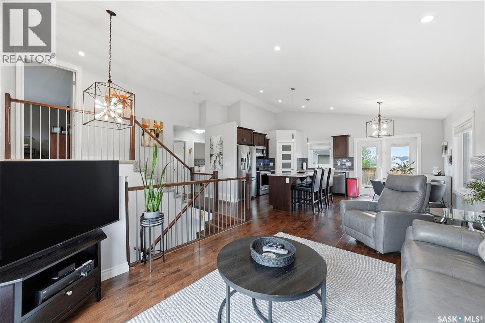 505 Silver Birch LANE — photo 5