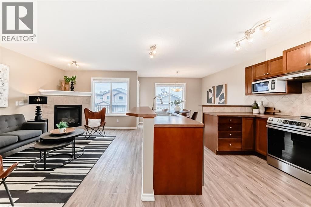 47 Royal Crest Court NW — photo 3