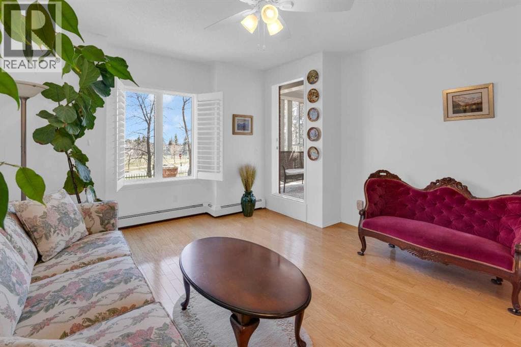 3115, 3115 Sienna Park Green SW — photo 2