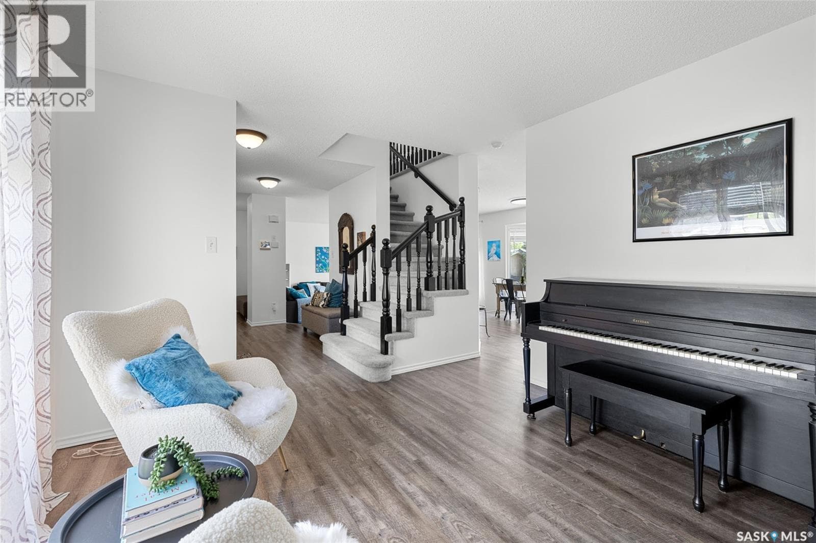 8628 THURSTON CRESCENT — photo 4