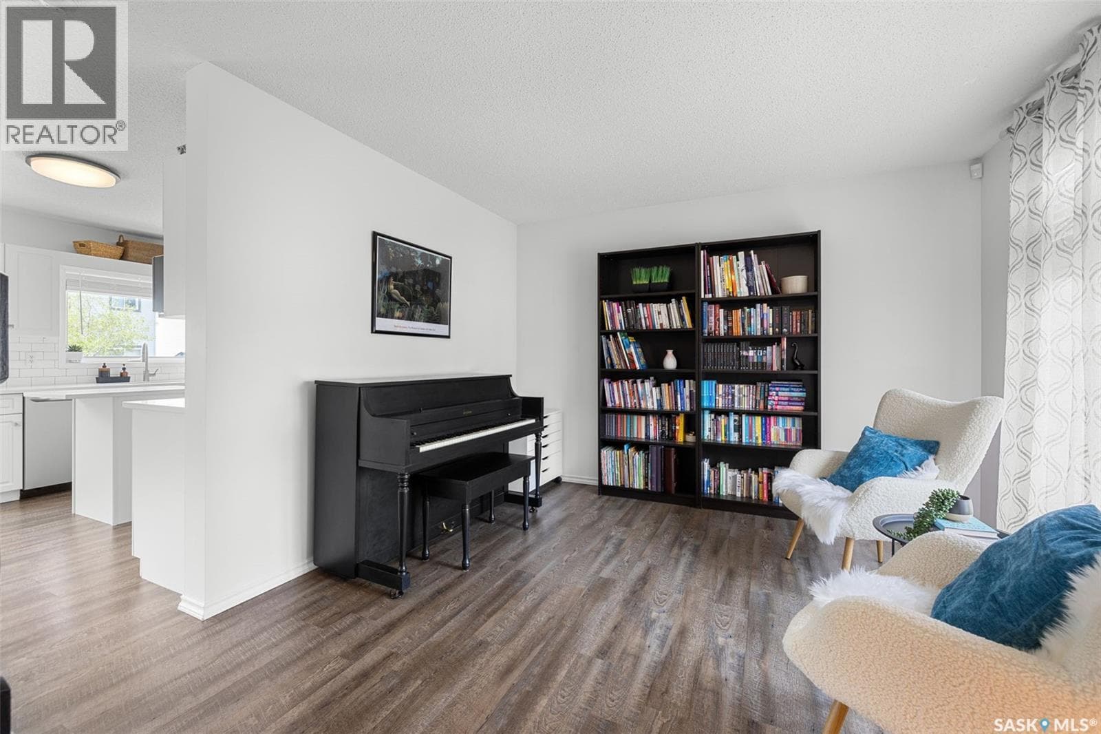 8628 THURSTON CRESCENT — photo 5