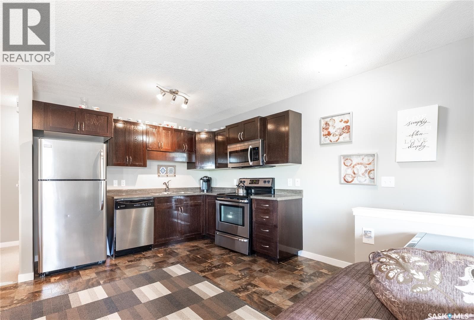 76 5039 James Hill ROAD — photo 3