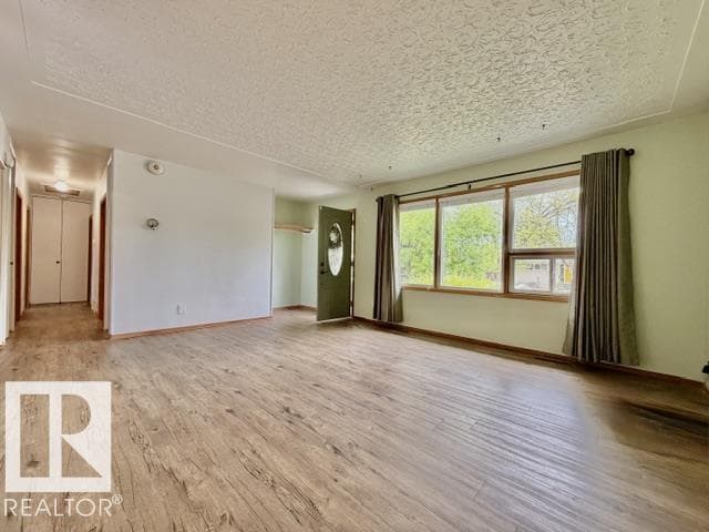 4104 55 ST — photo 5