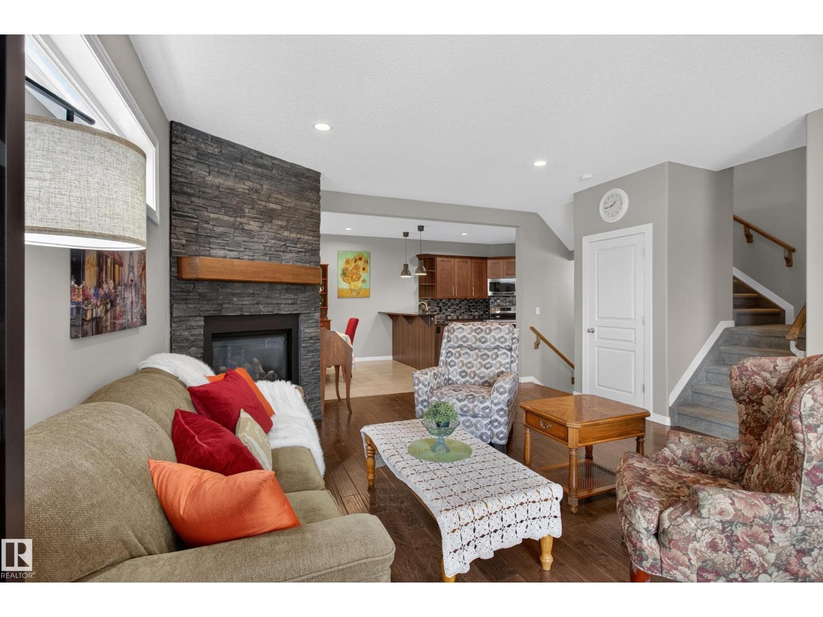 4420 48A ST — photo 5