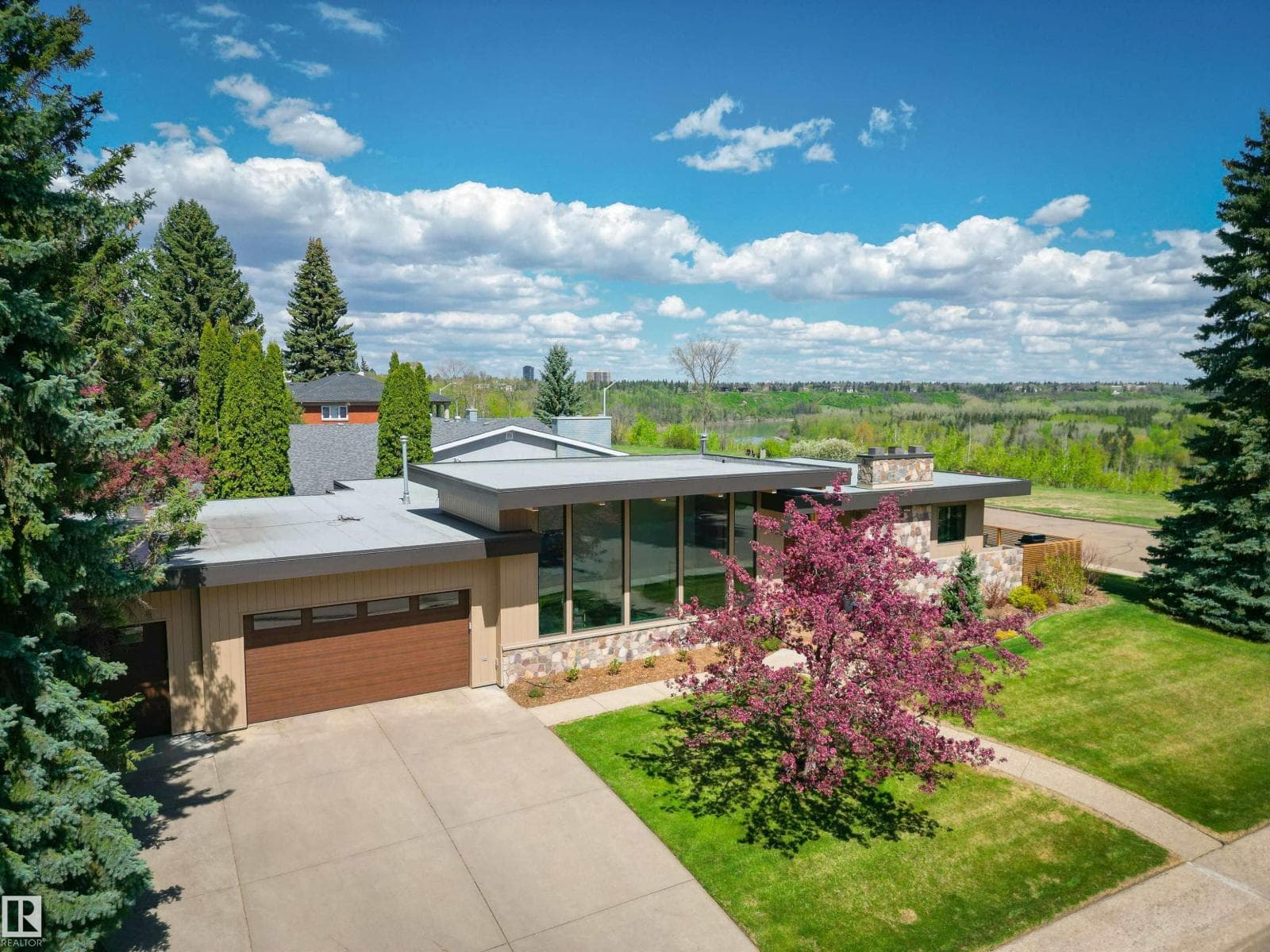 2 VALLEYVIEW CR NW — photo 3