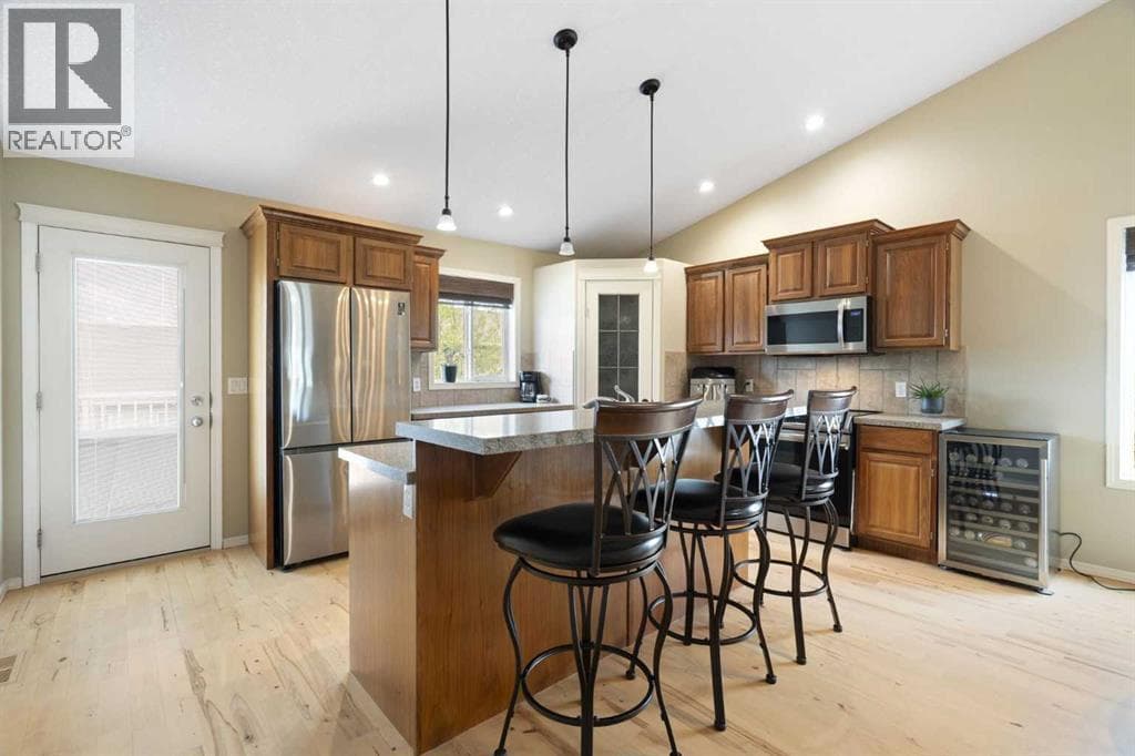 57 Thornfield Close SE — photo 4