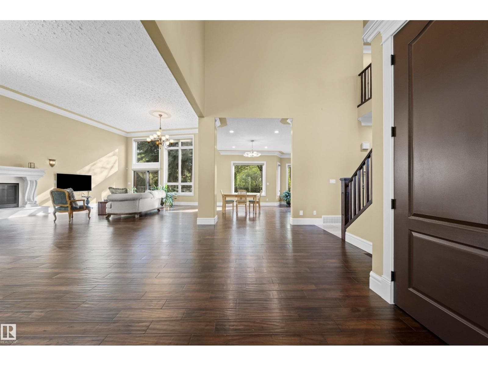 116 WINDERMERE CR NW — photo 4