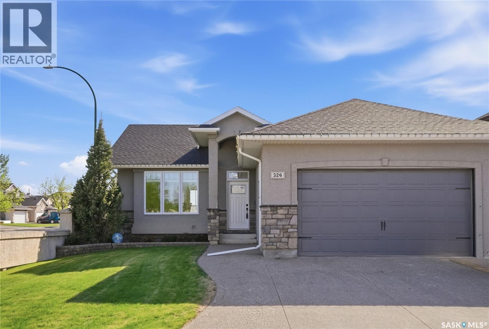 326 Horlick CRESCENT