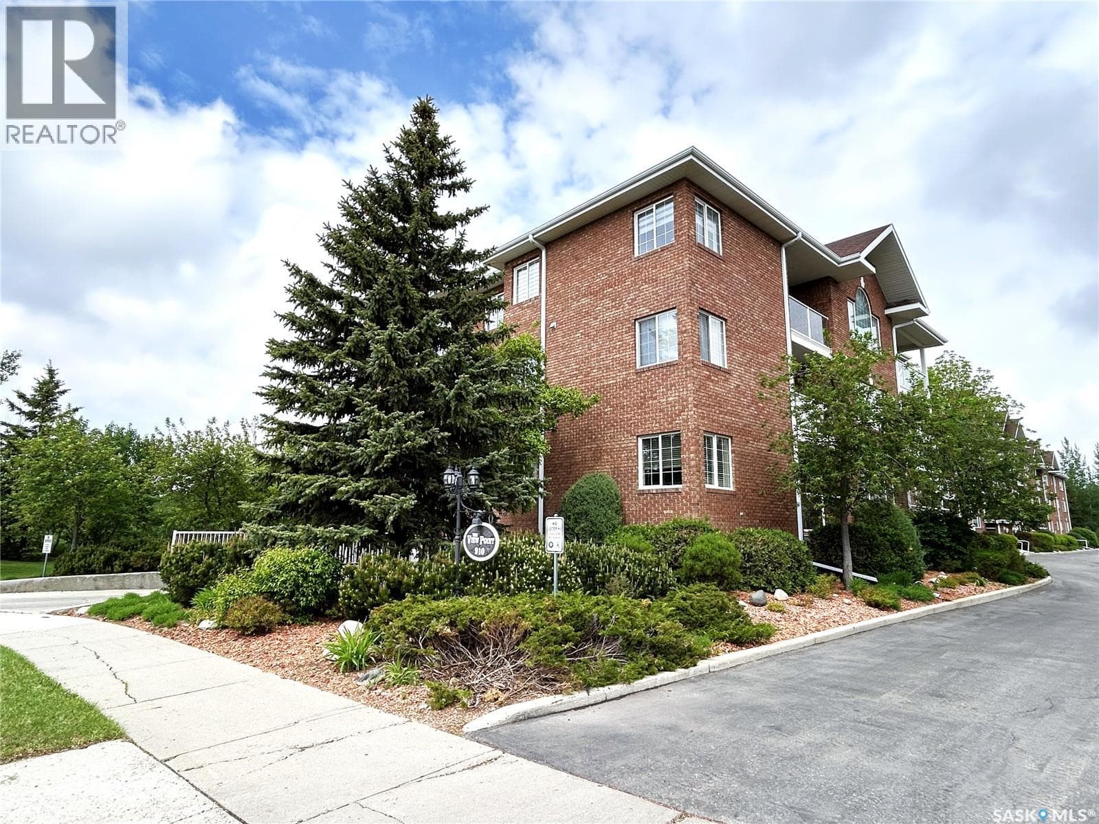 105 910 Heritage VIEW
