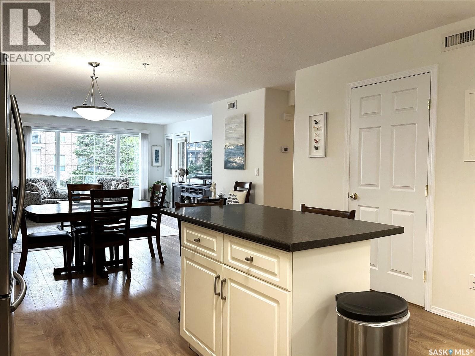 105 910 Heritage VIEW — photo 5