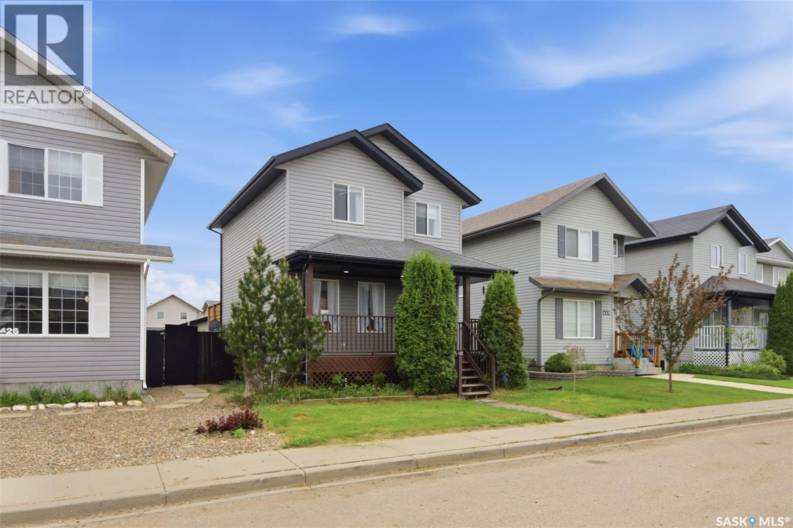 422 Blakeney CRESCENT — photo 2