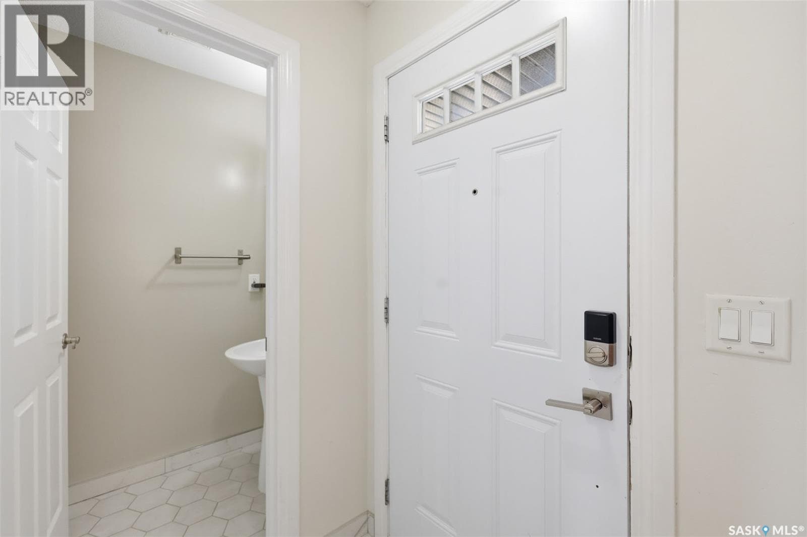 422 Blakeney CRESCENT — photo 3