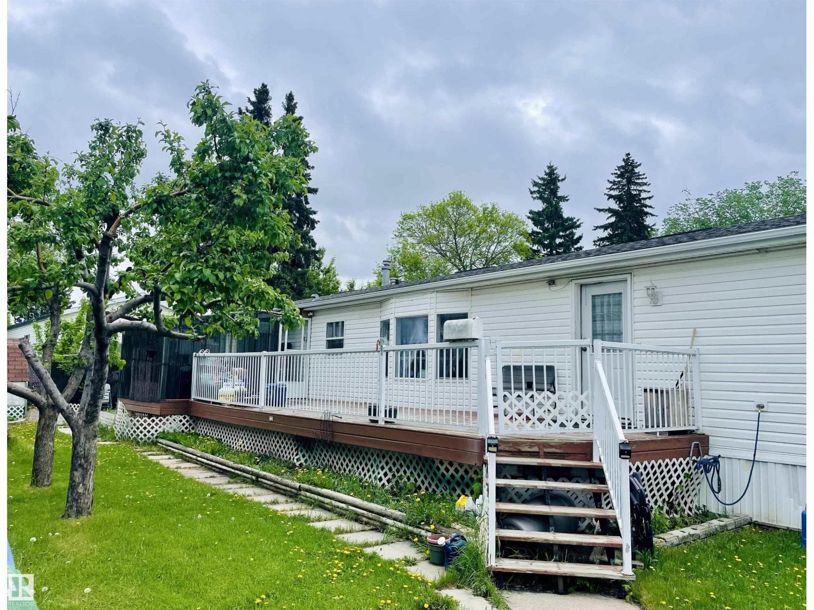 73 Willow Park Estates