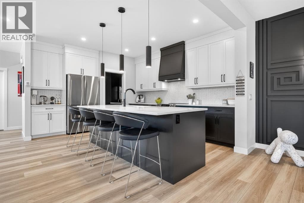 11 Cranbrook Gardens SE — photo 5