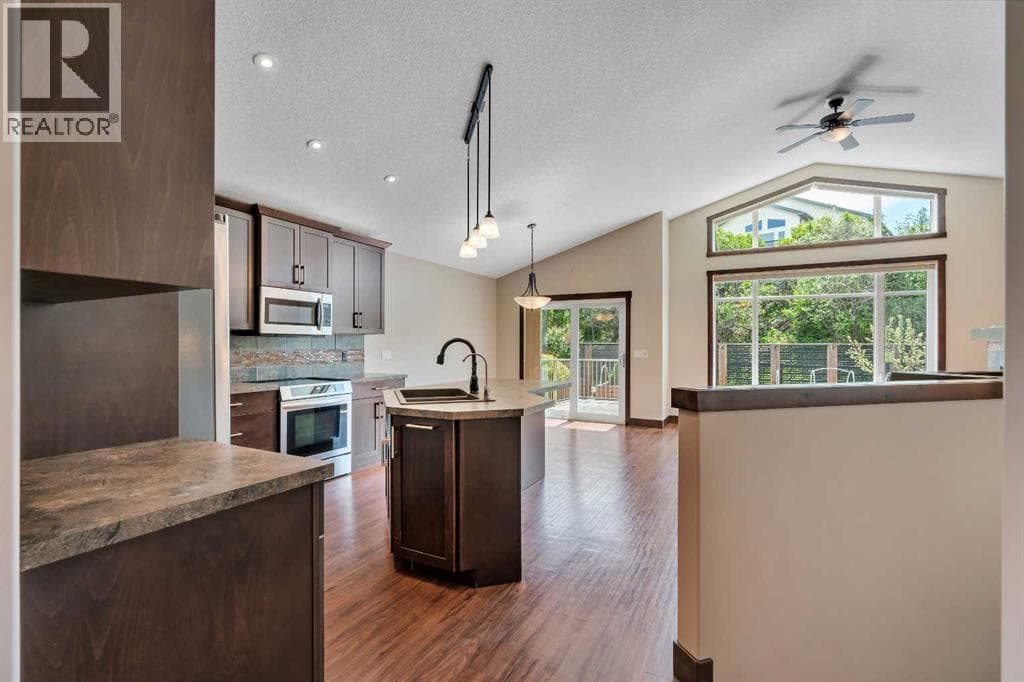 289 Riverwood Crescent — photo 4