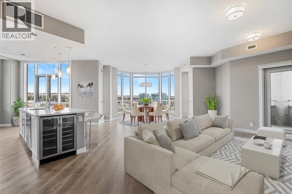 1205, 32 Varsity Estates Circle NW