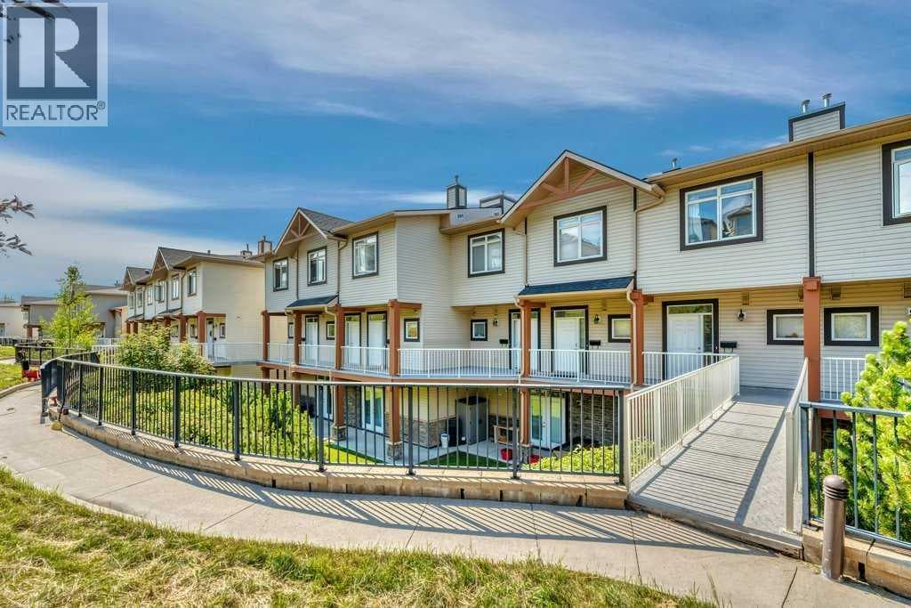 13, 148 Rockyledge View NW — photo 3