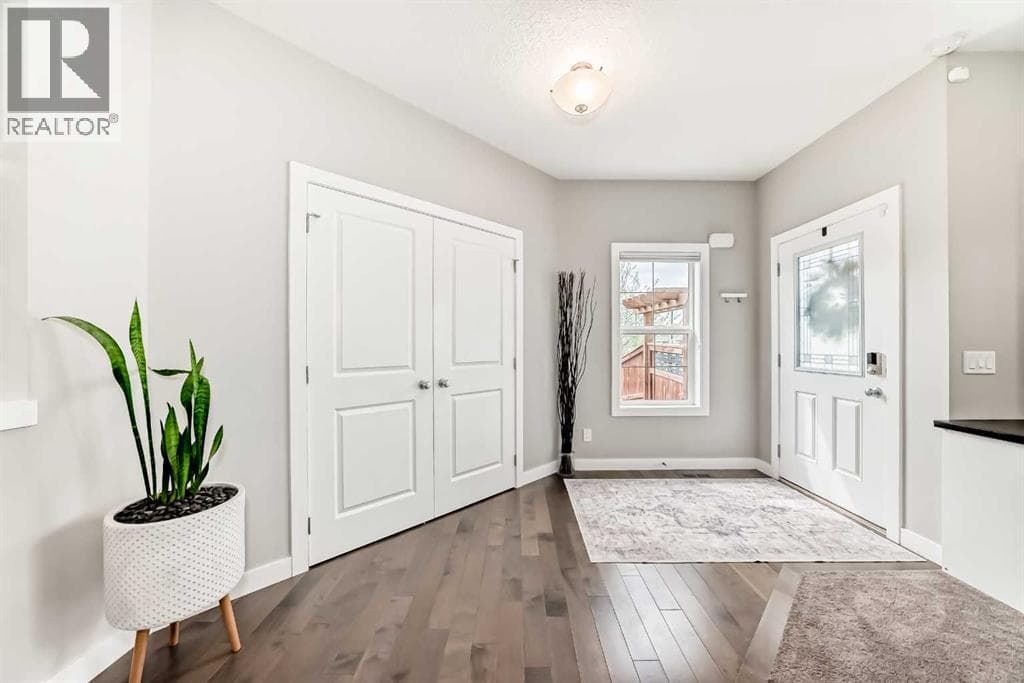 2201 Bayside Circle SW — photo 2