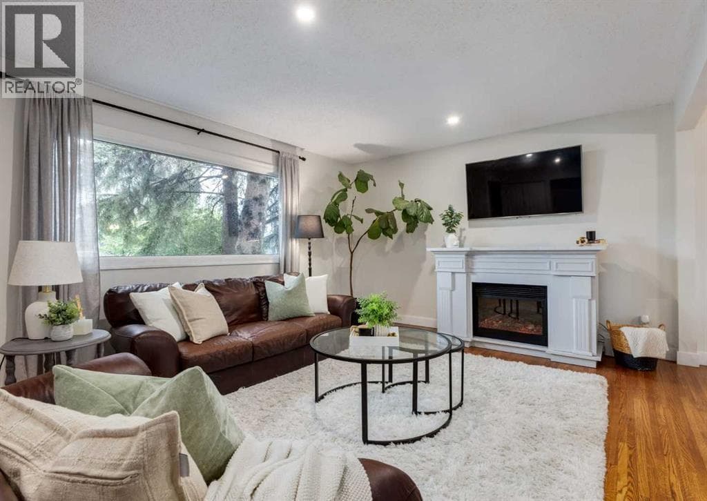 182 Fyffe Road SE — photo 3