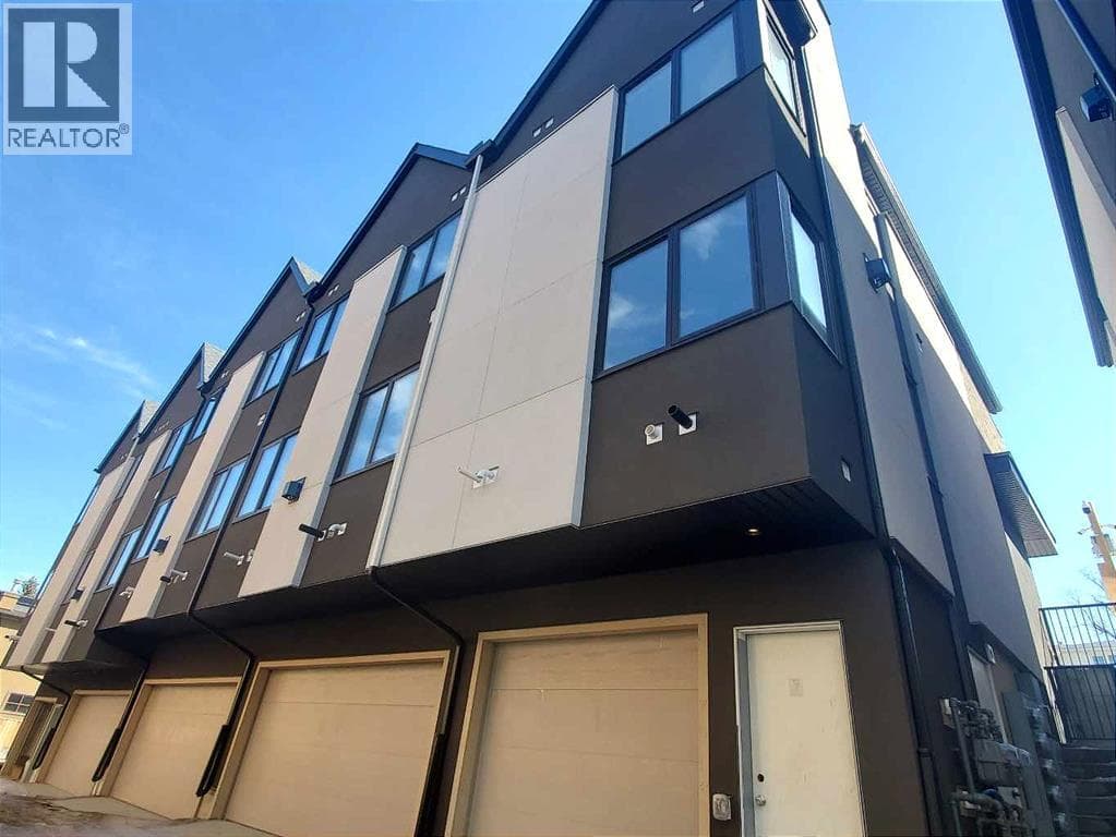 1426 23 Avenue NW — photo 3