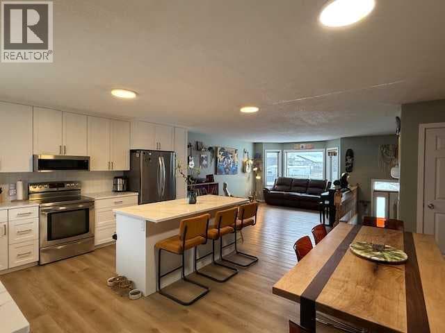 27 Bison Crescent — photo 3