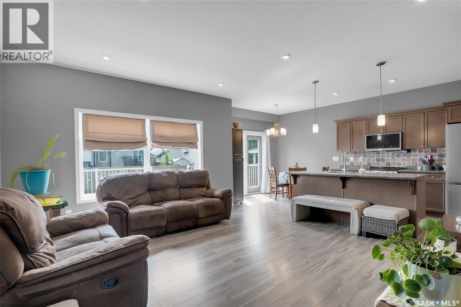 222 Pringle LANE — photo 4