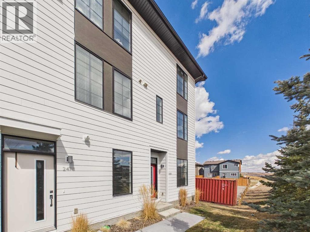 2480 210 Avenue SE — photo 4
