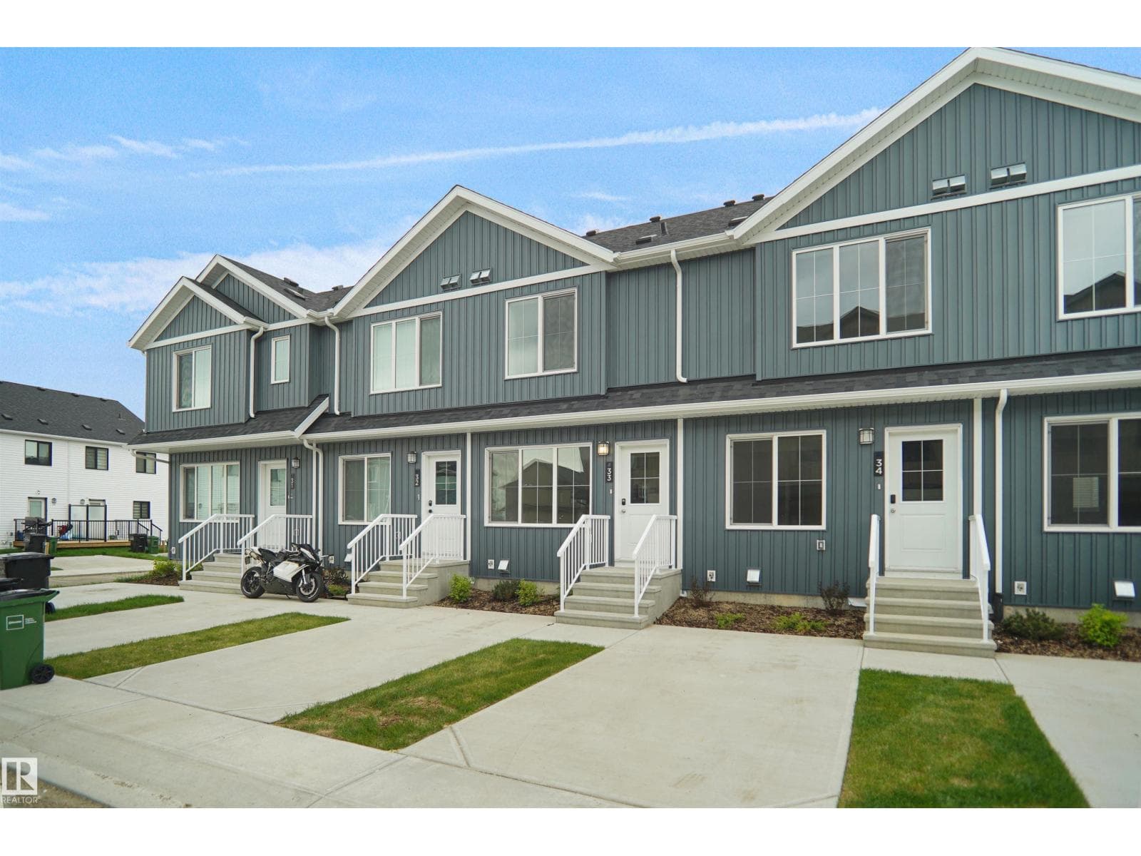 #33 1009 Cy Becker RD NW