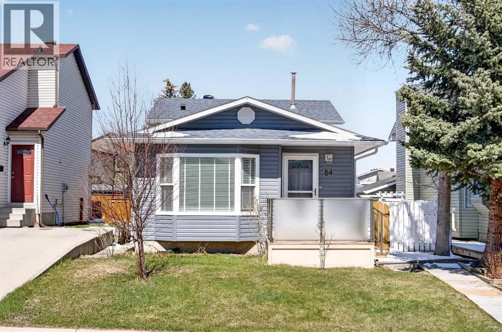 84 Macewan Glen Way NW
