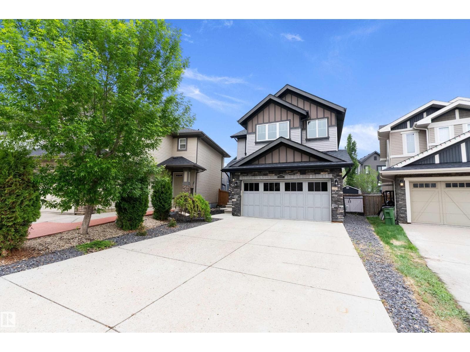 1035 158 ST SW