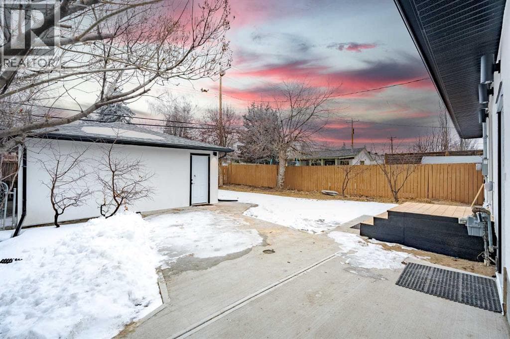 451 Arlington Drive SE — photo 5
