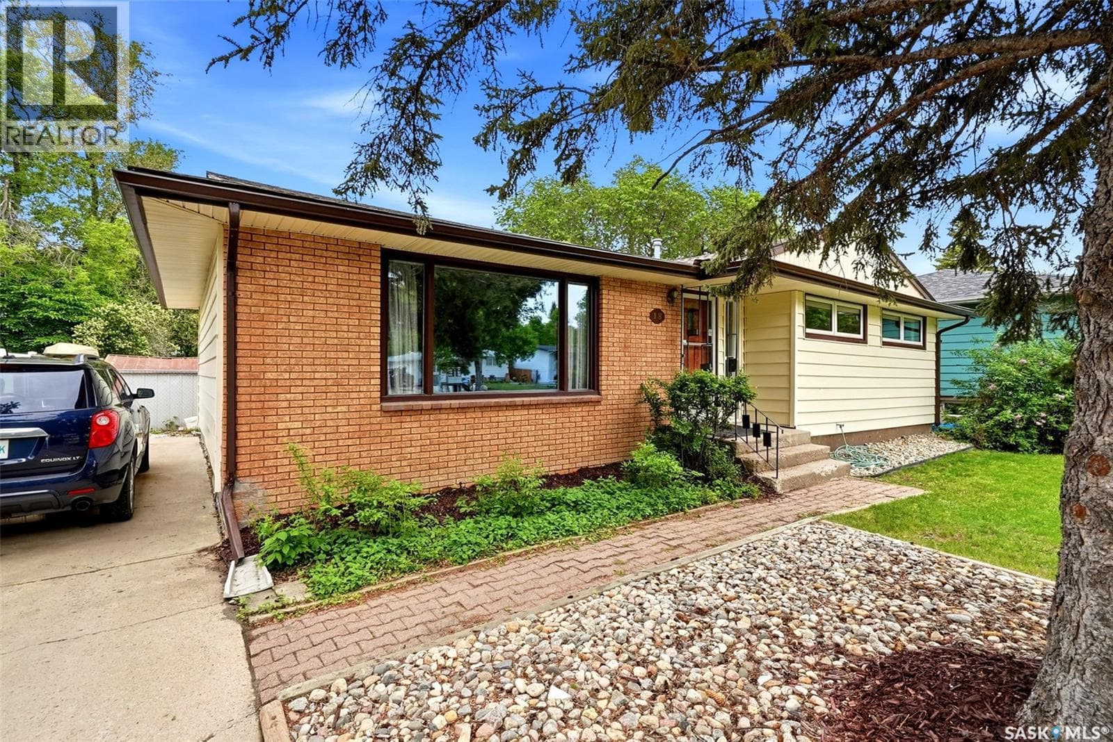18 BOLE PLACE — photo 2
