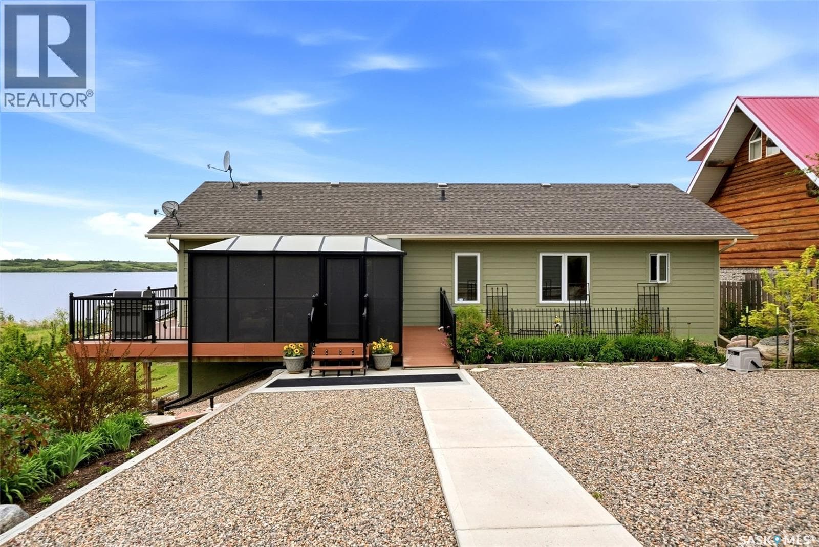 10 Shoreline DRIVE — photo 3