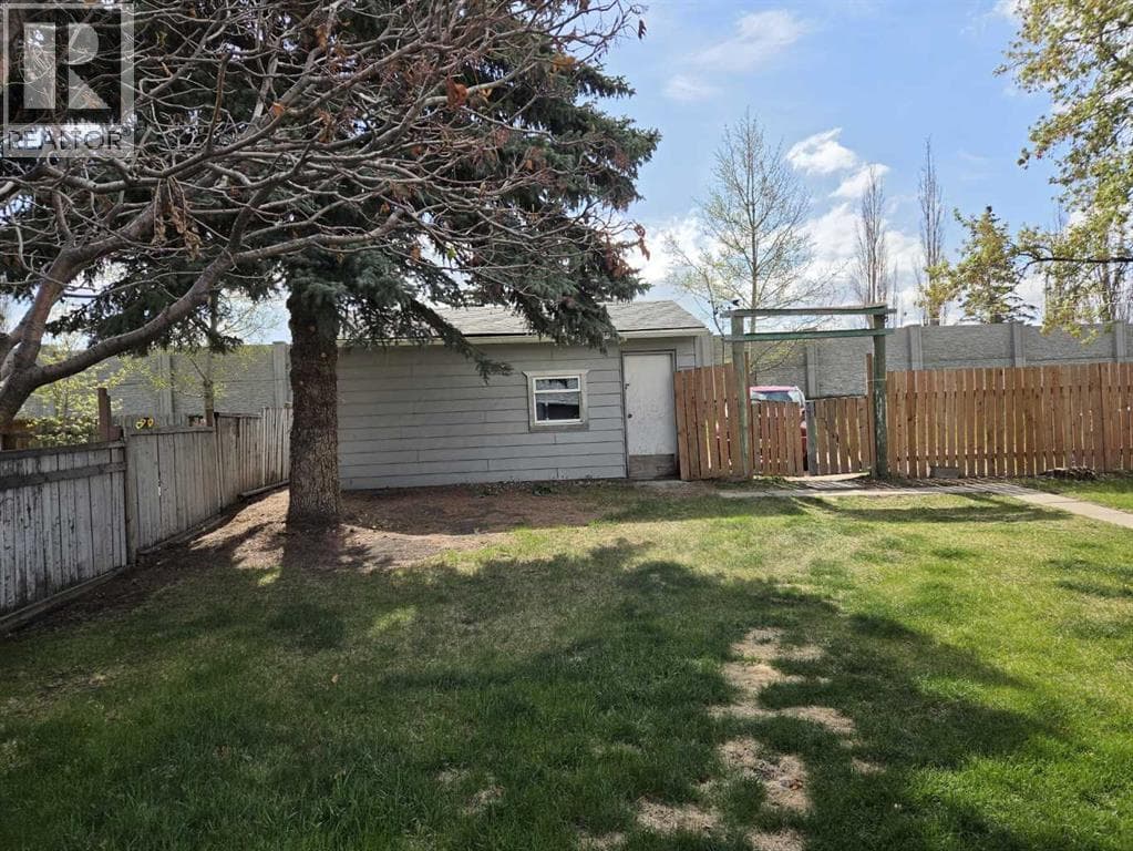 3532 50 Avenue E — photo 5