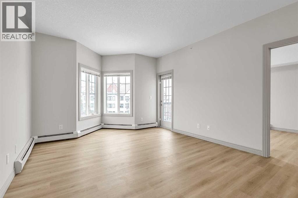 412, 70 Royal Oak Plaza NW — photo 2