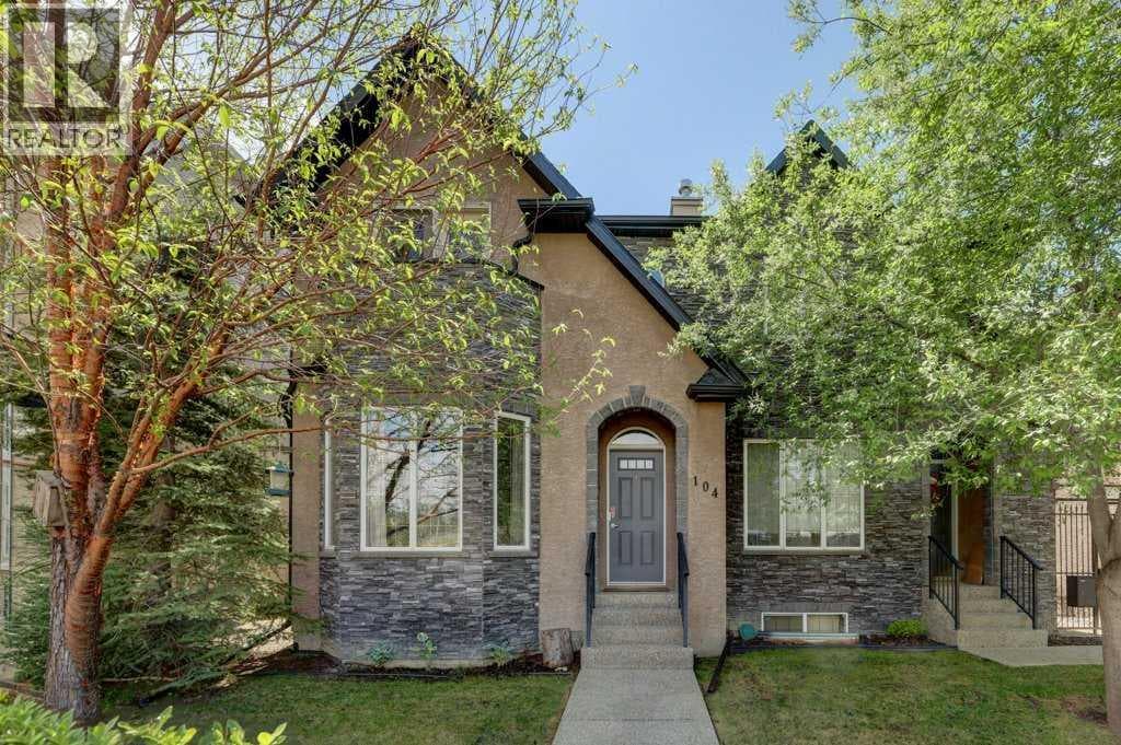 3 bed 4 bath single family at 104, 449 20 Avenue NE — $539,000