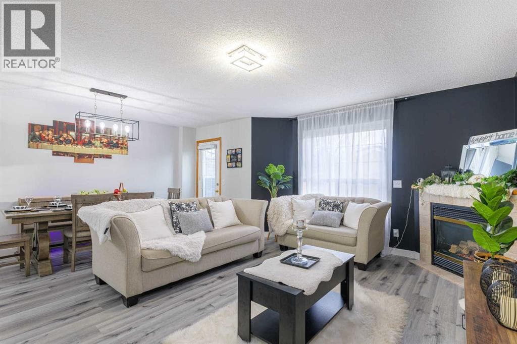 13 Mt Aberdeen Manor SE — photo 2