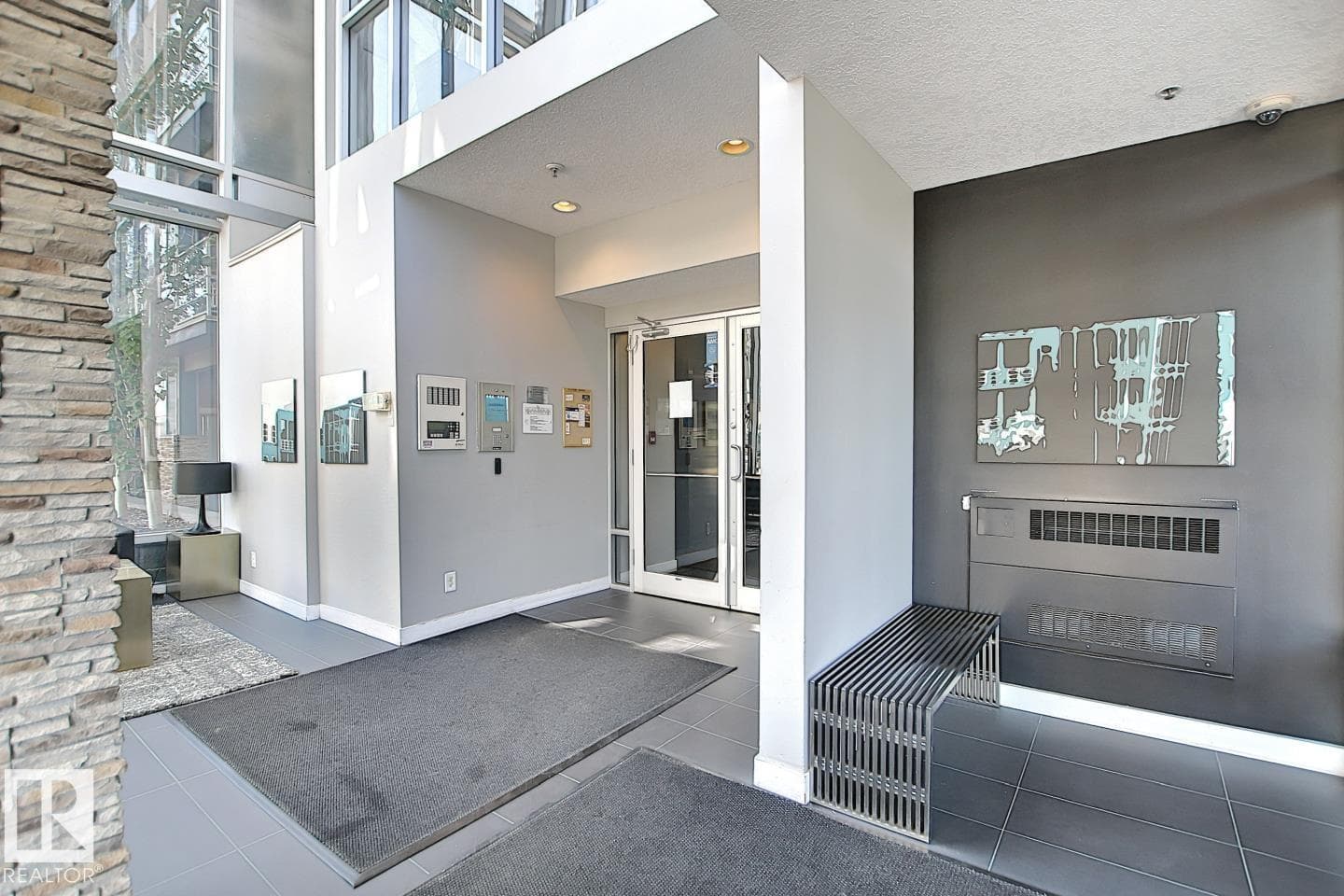 #419 2584 ANDERSON WY SW — photo 3