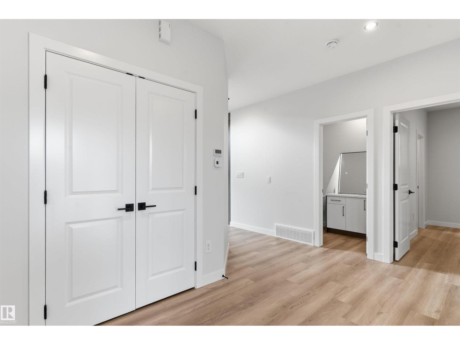 45 MEADOWGROVE LN — photo 3
