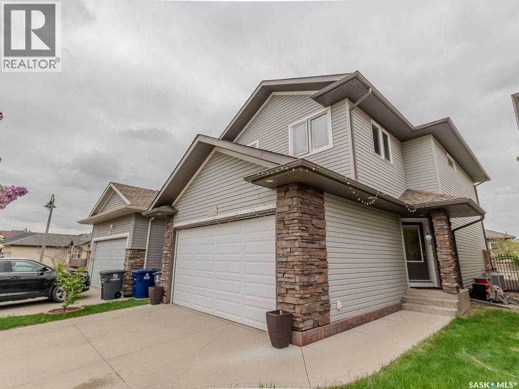 274 Ashworth CRESCENT