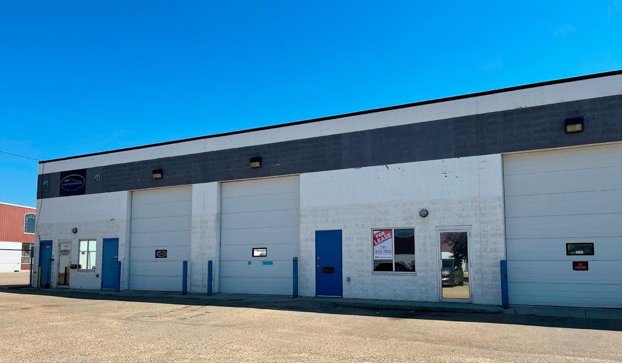 11631  145 St NW