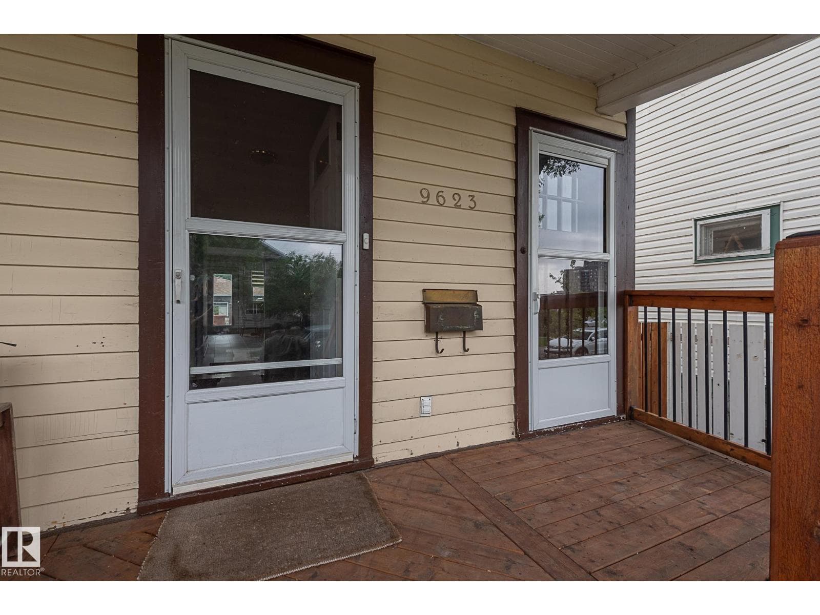 9623 110A AV NW — photo 4